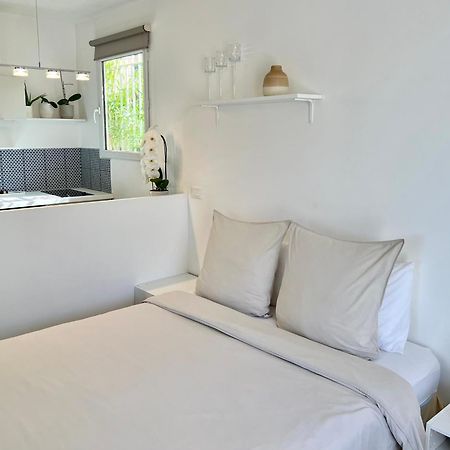 Cosy Studio With Garden And Free Parking - Ла-Тюрби Экстерьер фото